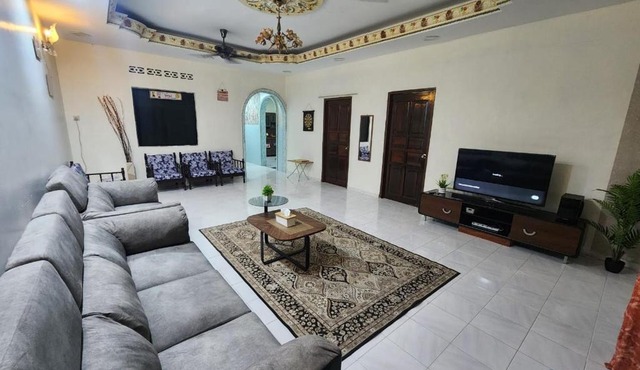 Raintown RR Homestay,15Pax Family Homestay Near Taiping in Kamunting