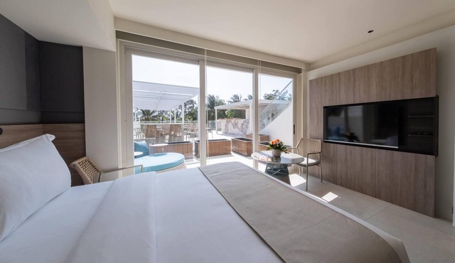 Ramada Encore by Wyndham Boracay White Beach in Boracay Island