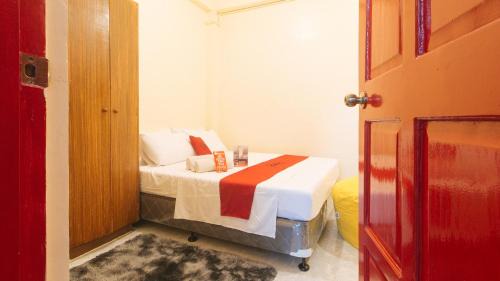 RedDoorz at VCloud Hills near De La Salle Dasmarinas Cavite in Dasmariñas