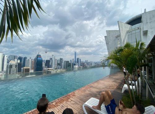 Regalia Hostel Free Infinity Skypool Free