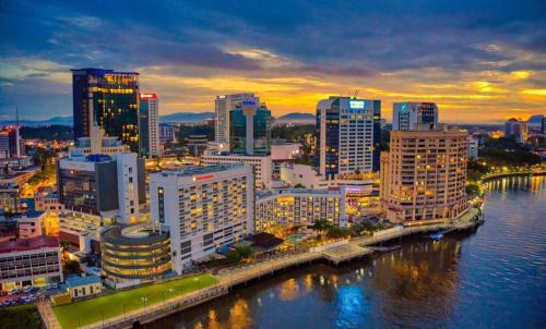 Riverbank Suites apartment