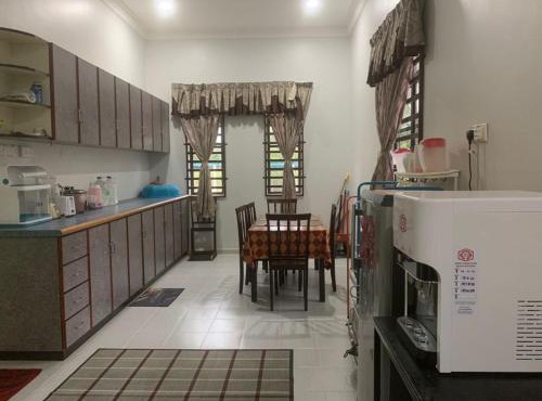 RK ASIANA HOMESTAY, KEMAMAN in Cukai