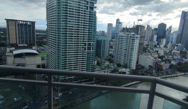 Rockwell City, River View 1-bedroom, gym, swimming pool and amenities
