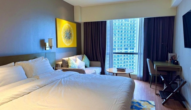 Rockwell Skyline Suite