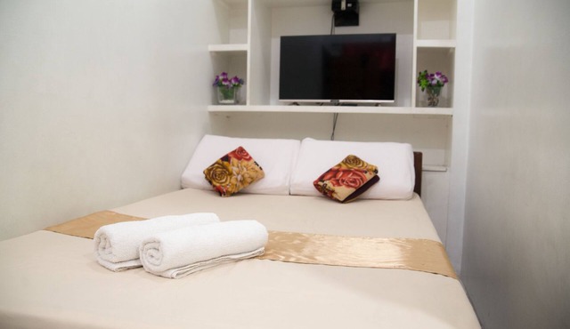 ROOMS498 - Hostel in Mandaluyong