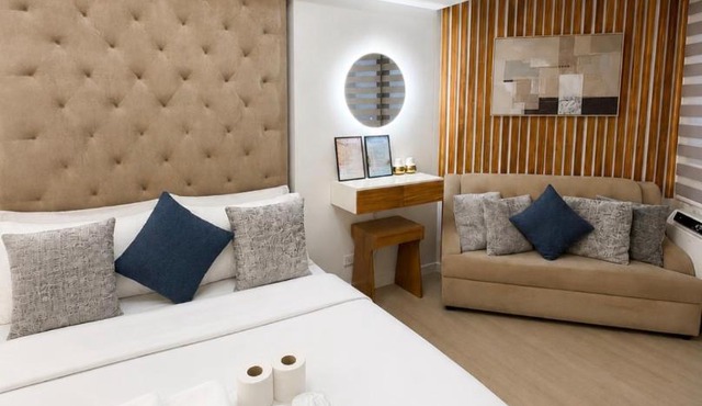 Royall Suite at Azure North in San Fernando