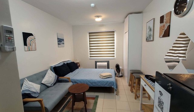 Rozhel Cozy Studio | 8 Spatial Davao | Fast WiFi | Netflix | Pool & Gym in Davao City