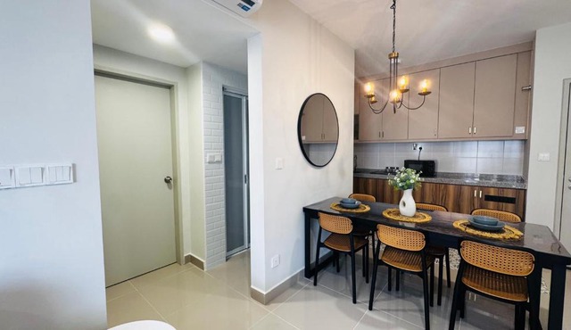 Rumah Suri Homestay at Arena2 Residence Kota Warisan