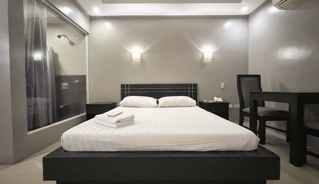 Rumi Apartelle Hotel