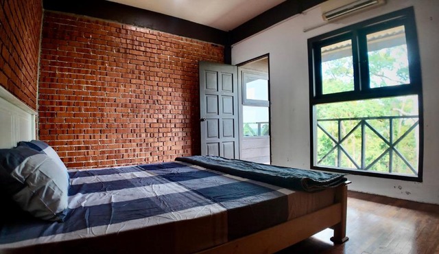 Samwise Escapade Hillside Guesthouse - 2nd Room in George Town