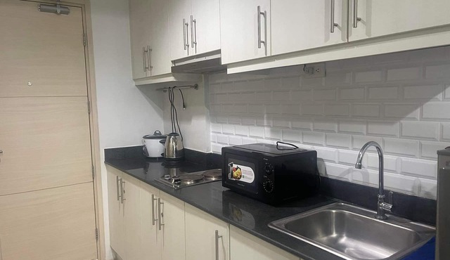 Sea residences near MOA Arena/SMX 2nd floor 1BR by darpm in Pasay City