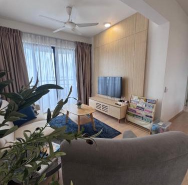 SEAVIEW - BEACHFRONT - 2BR Apartment - Corner Unit- Mutiara Melaka Beach Resort Pantai Puteri