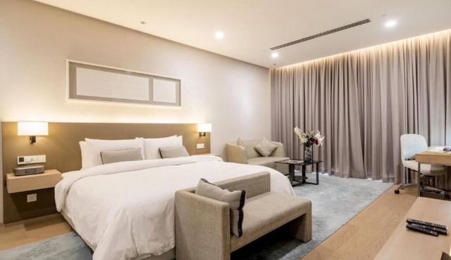 Signature Apartment at 188 Suites