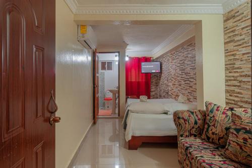 Single Room Near SDQ Airport 300 Mbps Wi-Fi Affordable Comfortable Stay in La Viva