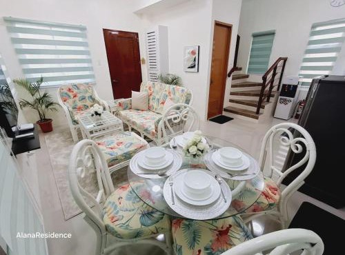 Solar-Powered Vacation Home near Airport & Beaches in Biking