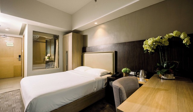 Sotogrande Hotel Katipunan in Quezon City