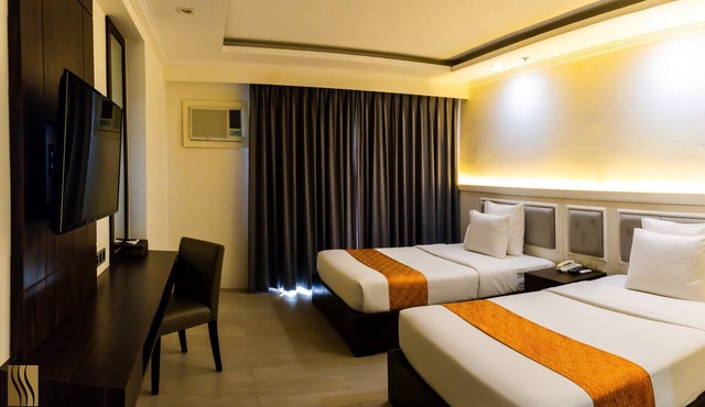 Sotogrande Iloilo Hotel