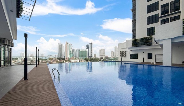 Space Residency by Avery with Cityview at JBCC #Free Parking #Walk 100m to KSL #Infinity Pool #中英文房东