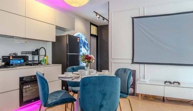 Space Residency Premium Suite Near KSL Mall by Nest Home