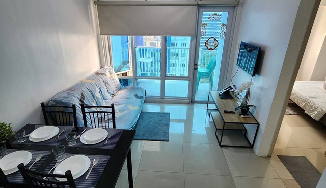 Spacious 2BR at Sea Residences Near MOA - Family Stay in Pasay