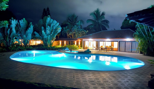 Spacious Gated Casa de Campo 5-bedroom Villa w/Pool/Hot Tub and Hi speed WiFi in La Romana