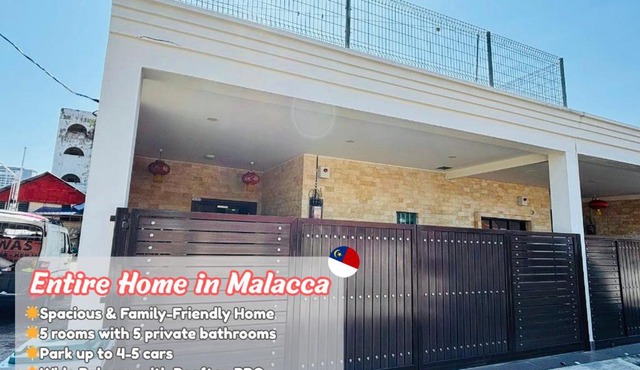 Spacious Home in the Heart of Melaka for Families 10 pax, Chill & Relax at Extra Wide Balcony, COMFY HILL