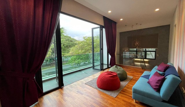 Spacious Luxury and comfortable for Medium to large group in Shah Alam