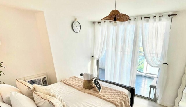 Spacious One-Bedroom for Families with PS4 and Mt. Arayat View