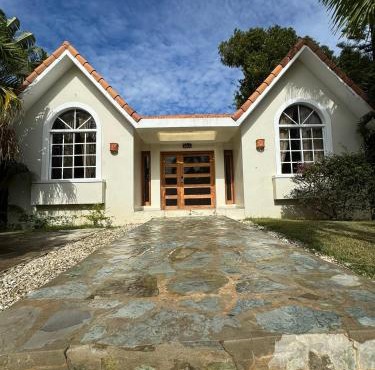 Spacious Three Bedroom Villa in Sosúa
