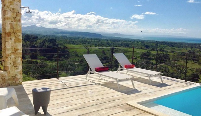 Spectacular 4-bedroom house with an eagle´s eye view in Río San Juan with AC in Río San Juan