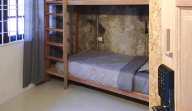 SPOT ON 90746 Vspace Guesthouse