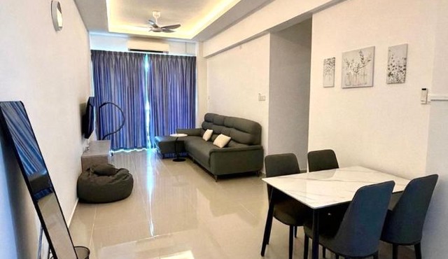 Sri Indah Kondominium by The H Homestay