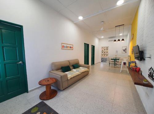 Stay Meow Meow Mount Erskine Pet Friendly Single Storey Semi-D Near Gurney Bay