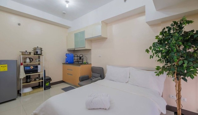 StayHere Relax & Retreat in Viceroy McKinley Hill in Taguig