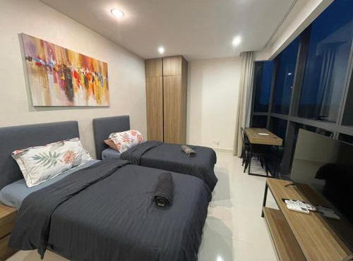 Stunning View Studio Kozi Square