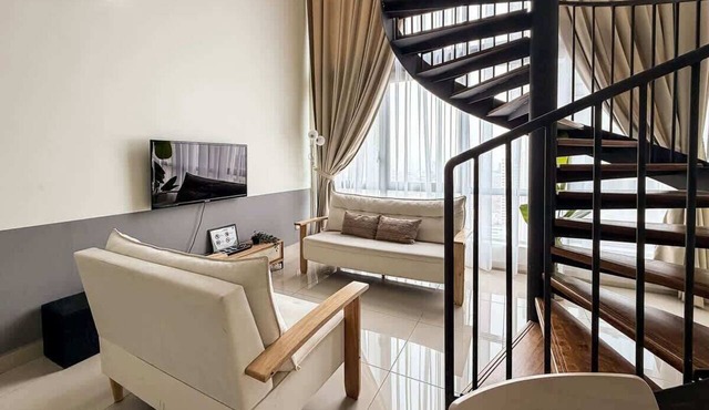 Stylish Duplex Loft, 5min to Jonker St