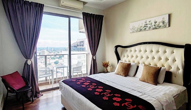 Stylish Studio in Malacca City #1-Alitude Rooftop panorama Strait of Melaka in Malacca