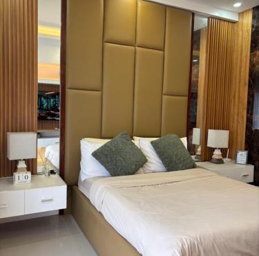 Stylish Studio unit at the 6th floor with Balcony and City view with High-speed internet in Davao City