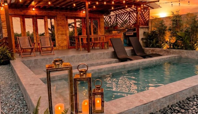 Sundown Farm Stay Mahogany Villa with Private Pool in Nasugbu