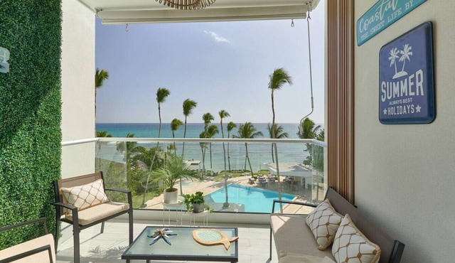 Sunset Caribbean Beachfront Gataway Aquarella Juan Dolio in Playa Juan Dolio