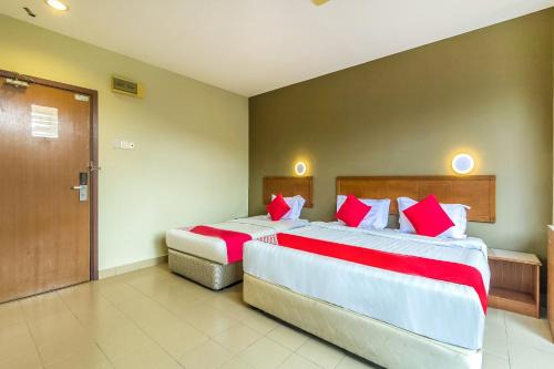 Super OYO 828 Comfort Hotel Shah Alam