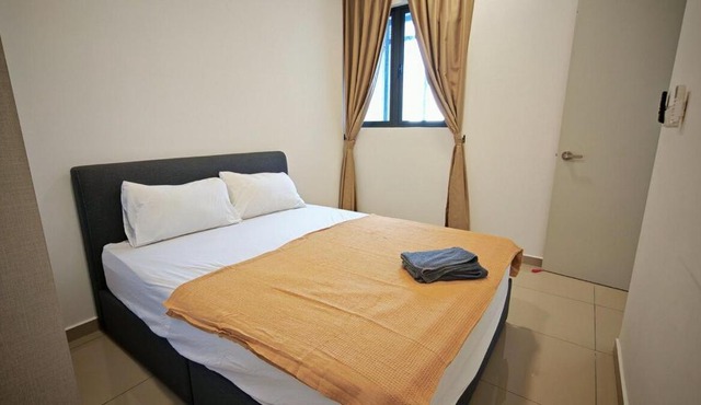 Suria Garden Double Room - Toilet Shared in Puchong