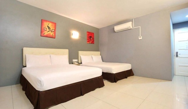 Swing and Pillows at PJ KD in Petaling Jaya