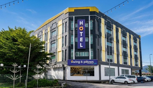 Swing & Pillows - Golden Roof Hotel Ampang, Ipoh in Ipoh