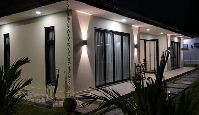 Szhnn Villa - Spacious Room in Village