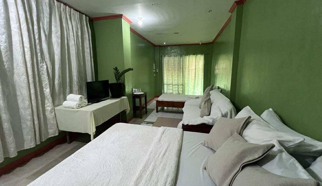 Terrasse Beach Resort in Mambajao