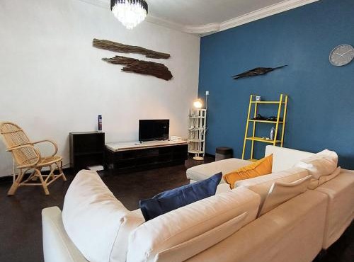 TG103a Pet Friendly 15pax, near beach side