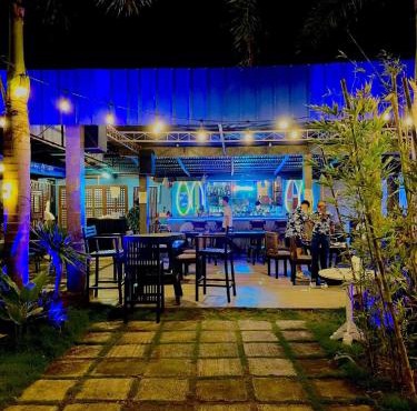 The Beach House and Bar