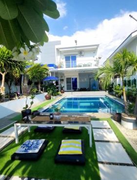 The beach house, Baroro Beachfront Villa in Bacnotan