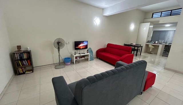 The Bookstay Studio with 2 rooms Seri Iskandar Perak in Bota